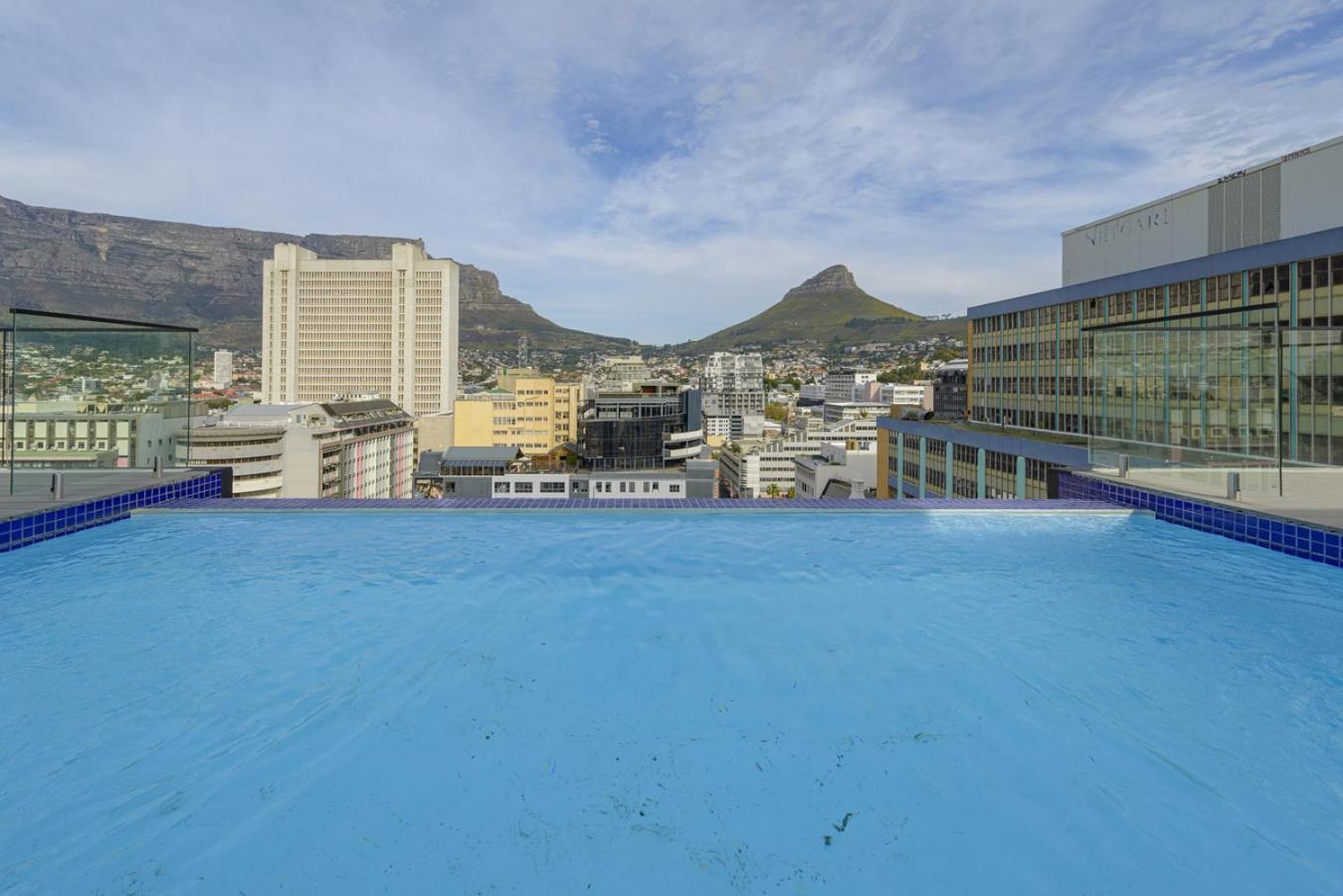 Urban Comfort At 1 Bed In City Centre With Pool Cape Town Luaran gambar