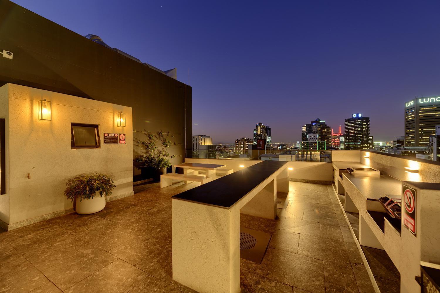 Urban Comfort At 1 Bed In City Centre With Pool Cape Town Luaran gambar